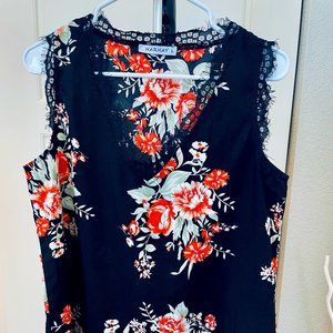 Black floral feminine v-neck camisole blouse.Women's large.
